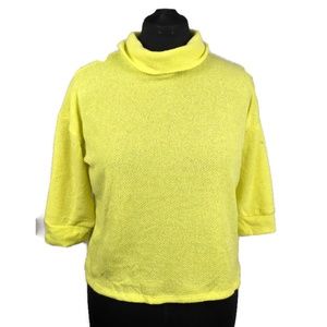 NWOT Yellow 1/2 Sleeve LAVISH Mock Neck top Med.